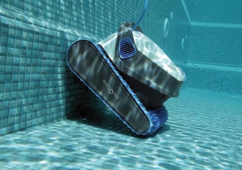 The Benefits of Automatic Pool Cleaners